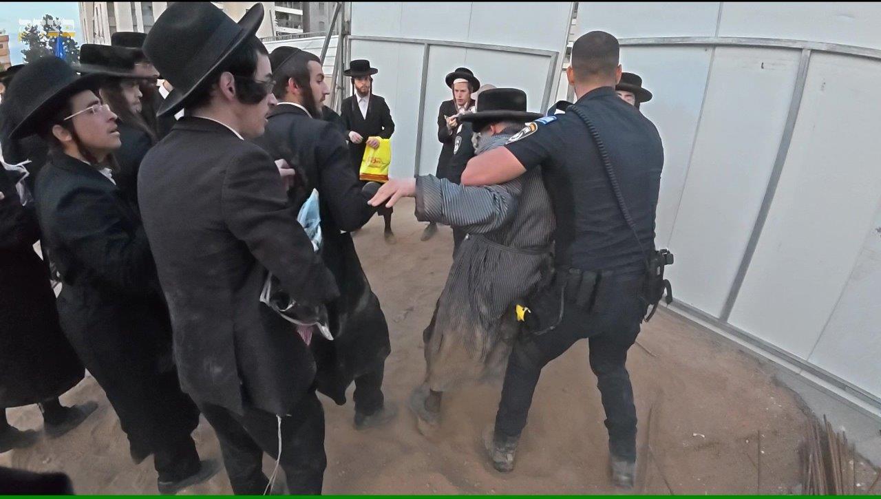 ההפגנות הסוערות ביהוד