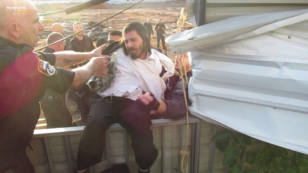 ההפגנות הסוערות ביהוד