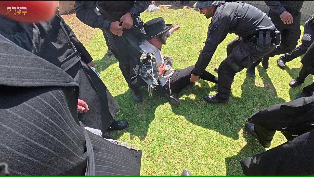 ההפגנות הסוערות ביהוד