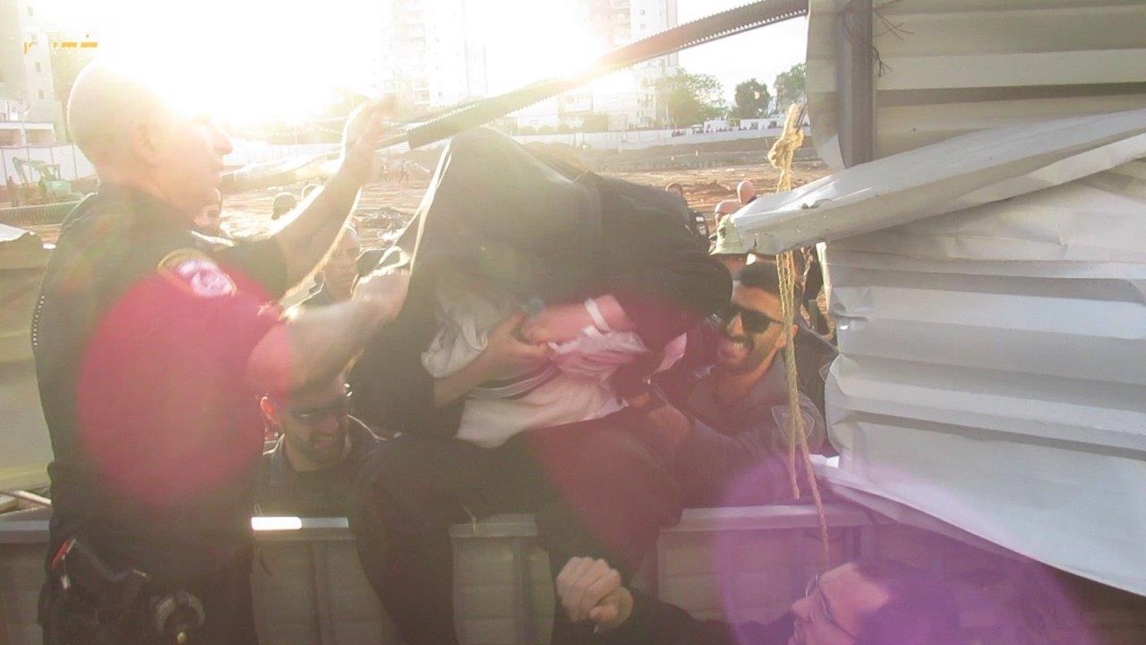 ההפגנות הסוערות ביהוד