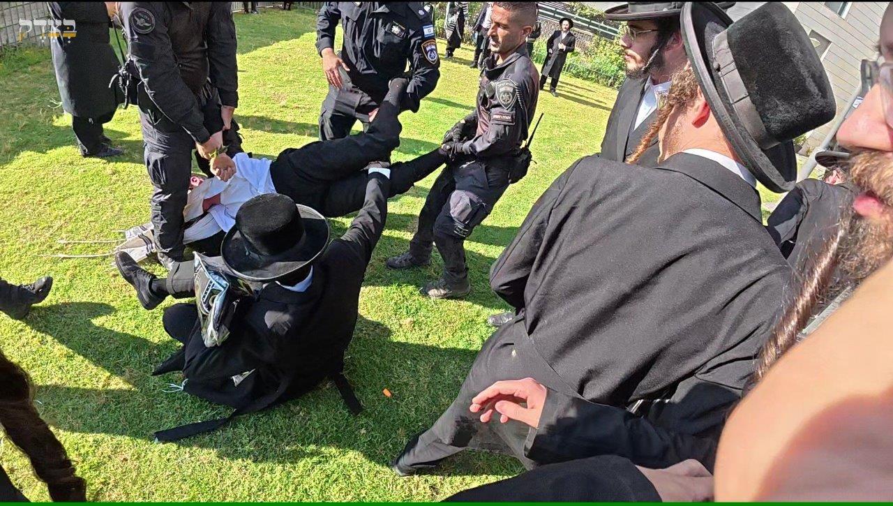 ההפגנות הסוערות ביהוד