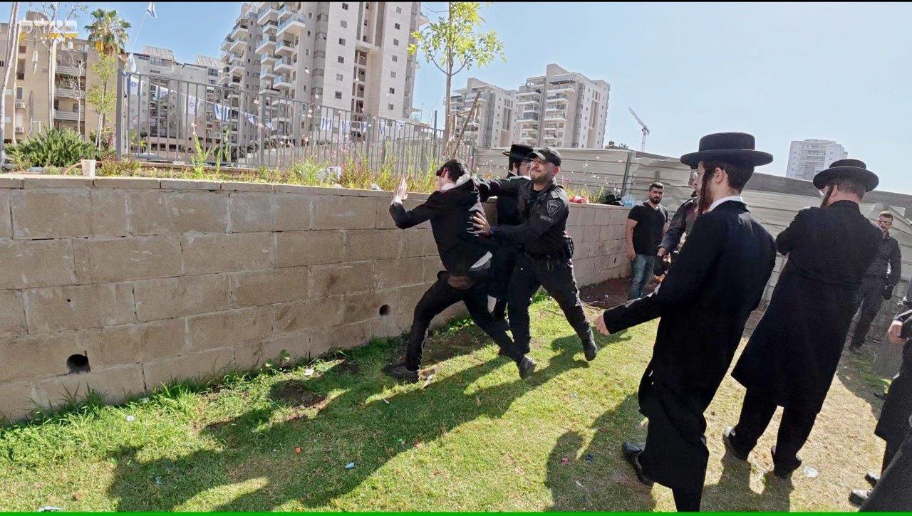 ההפגנות הסוערות ביהוד