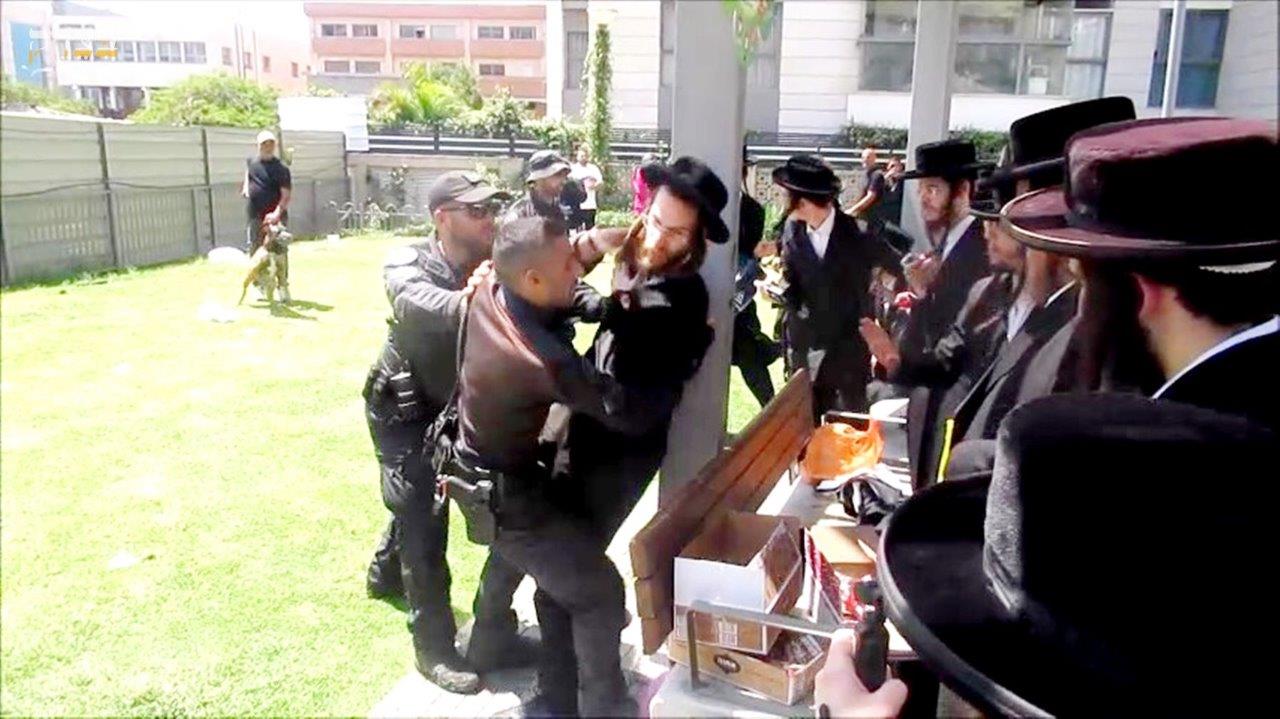 ההפגנות הסוערות ביהוד