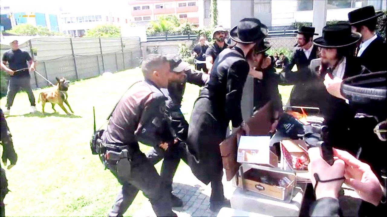 ההפגנות הסוערות ביהוד