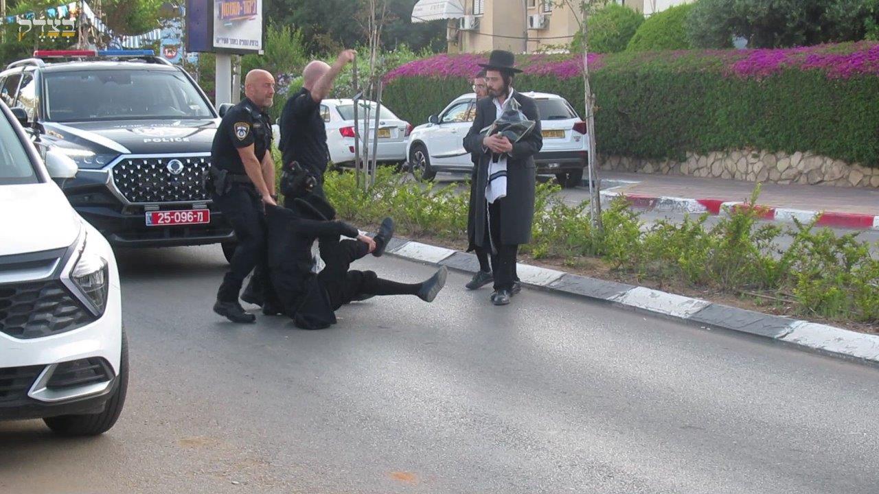 ההפגנות הסוערות ביהוד