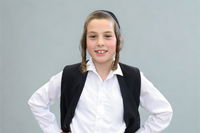 ילד הפלא יונתן פסיקוב, ישראל גובנר ומקהלת ידידים - "מידת ההשתוות"