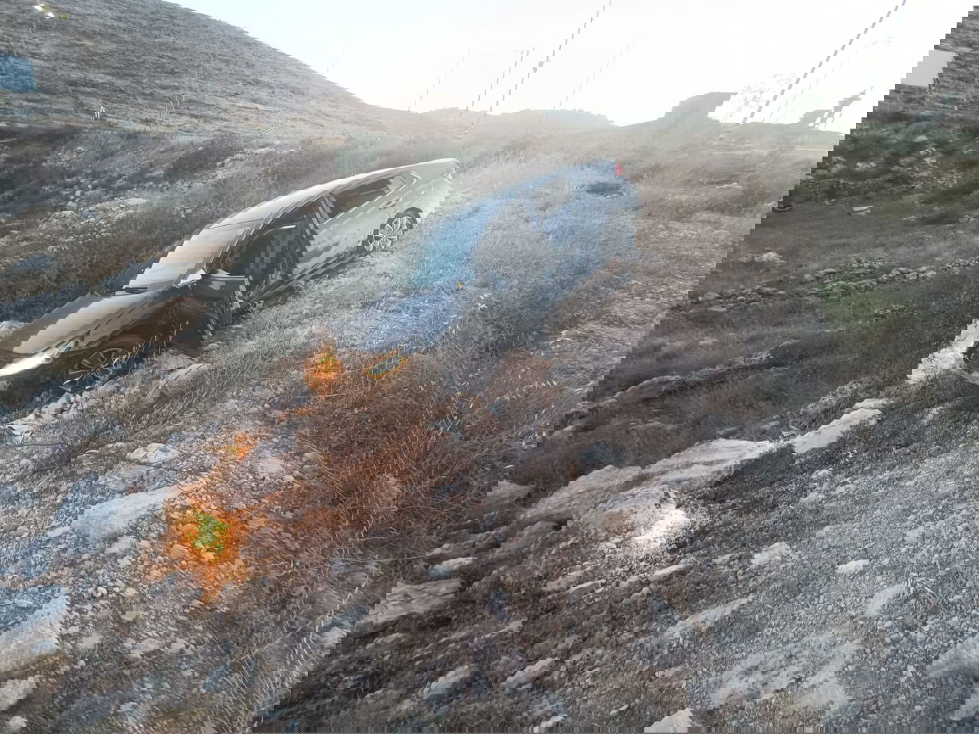 הרכב הגנוב בוואדי