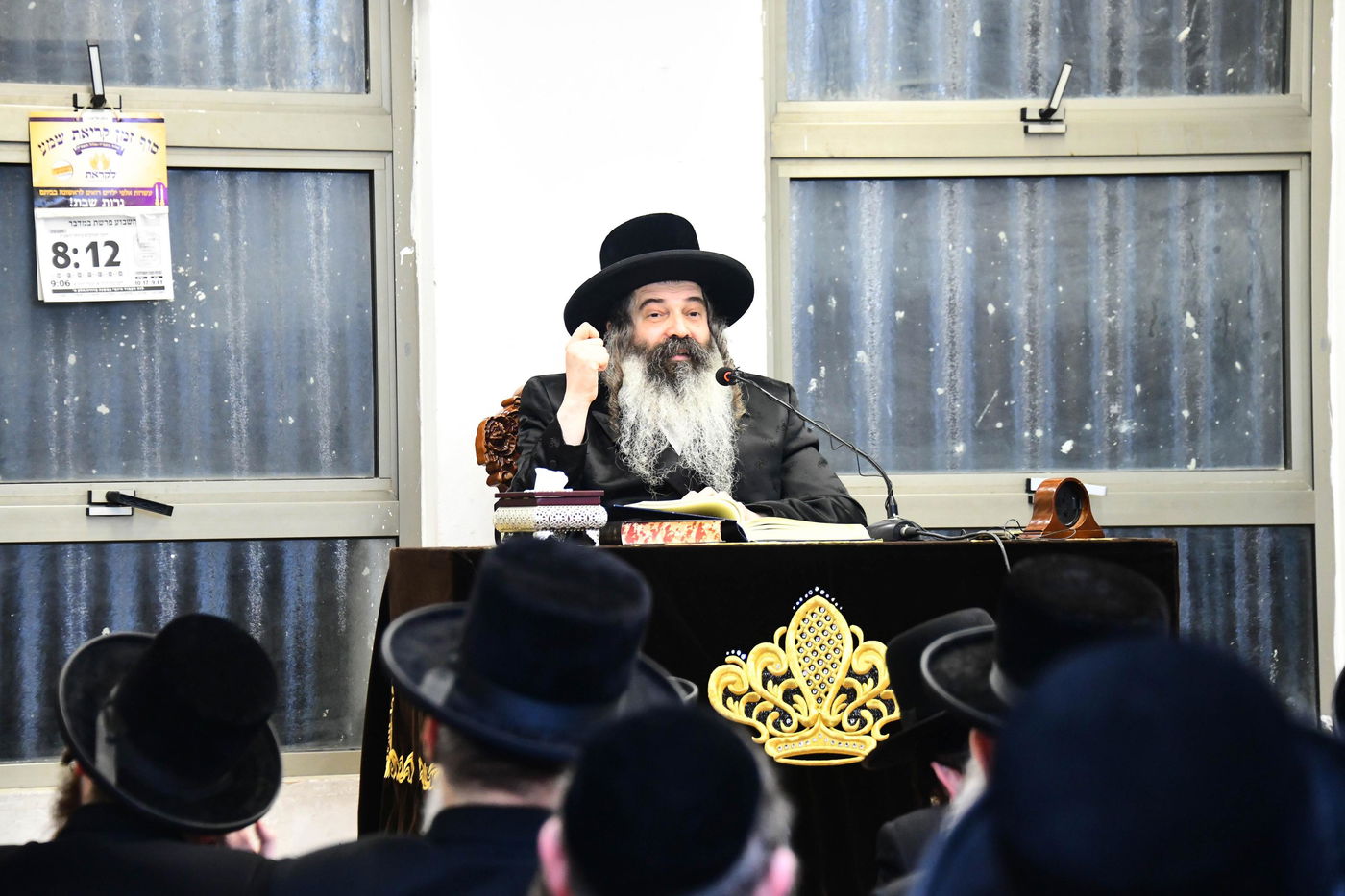 האדמו"ר מזוטשקא בשיחת הכנה לחג השבועות