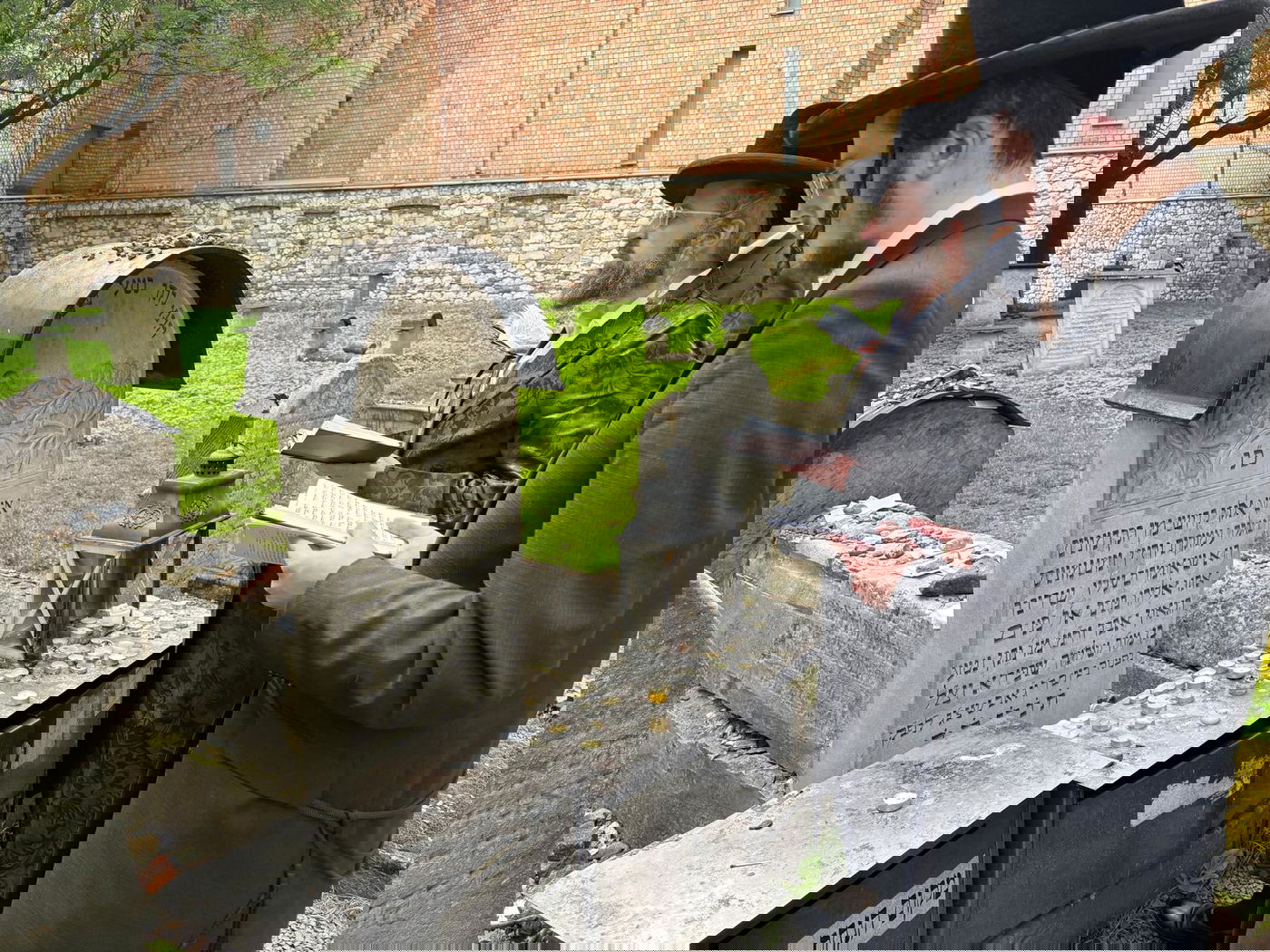 הרה״צ רבי יוסף בנימין ווייס במסע הקודש לאירופה