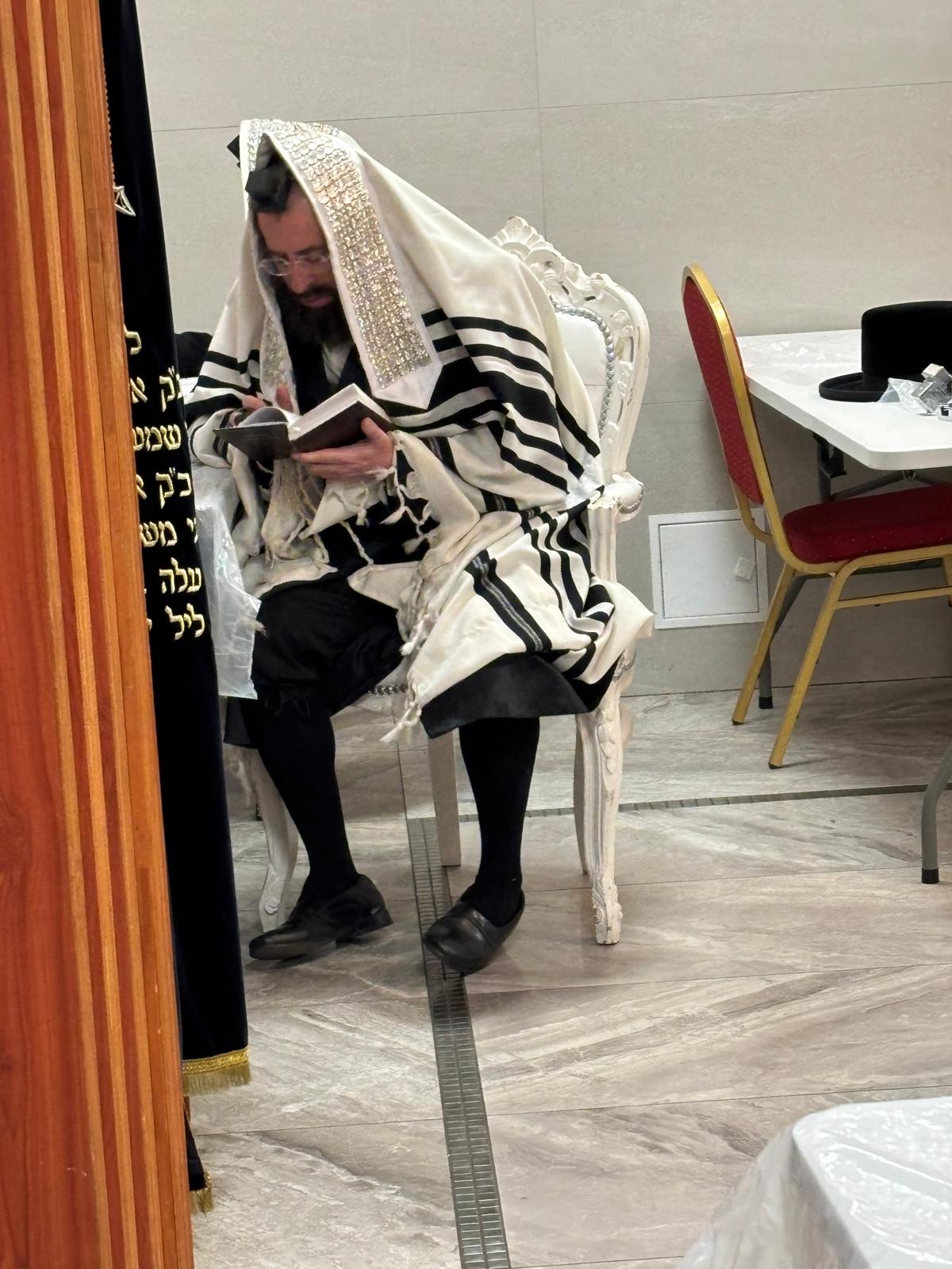 הרה״צ רבי יוסף בנימין ווייס במסע הקודש לאירופה