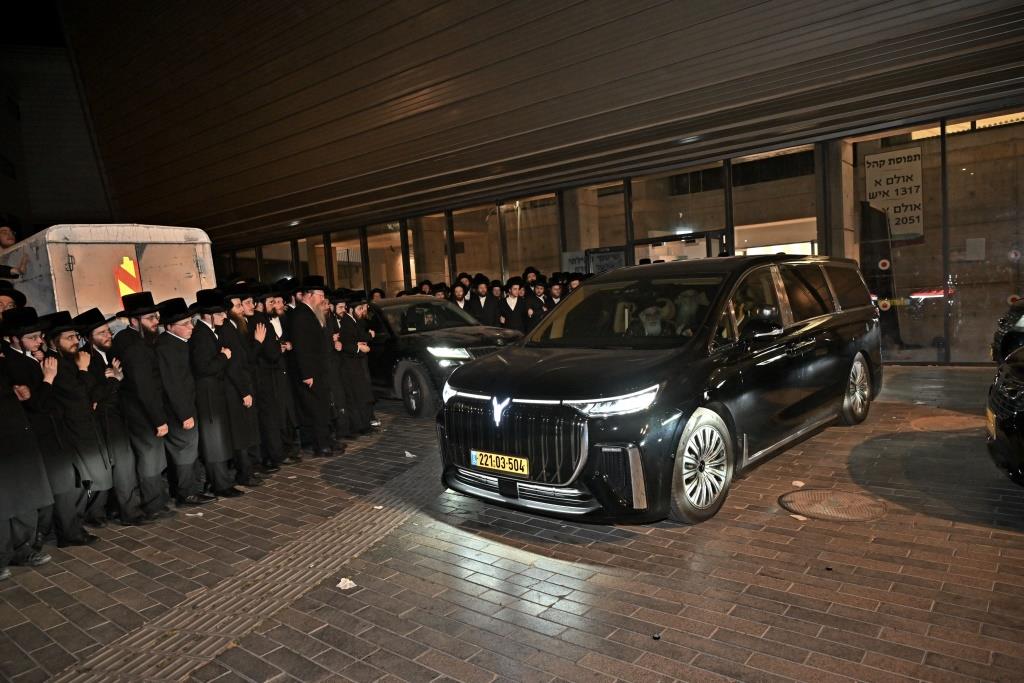 ערב ר"ח סיון בחצה"ק ויזניץ