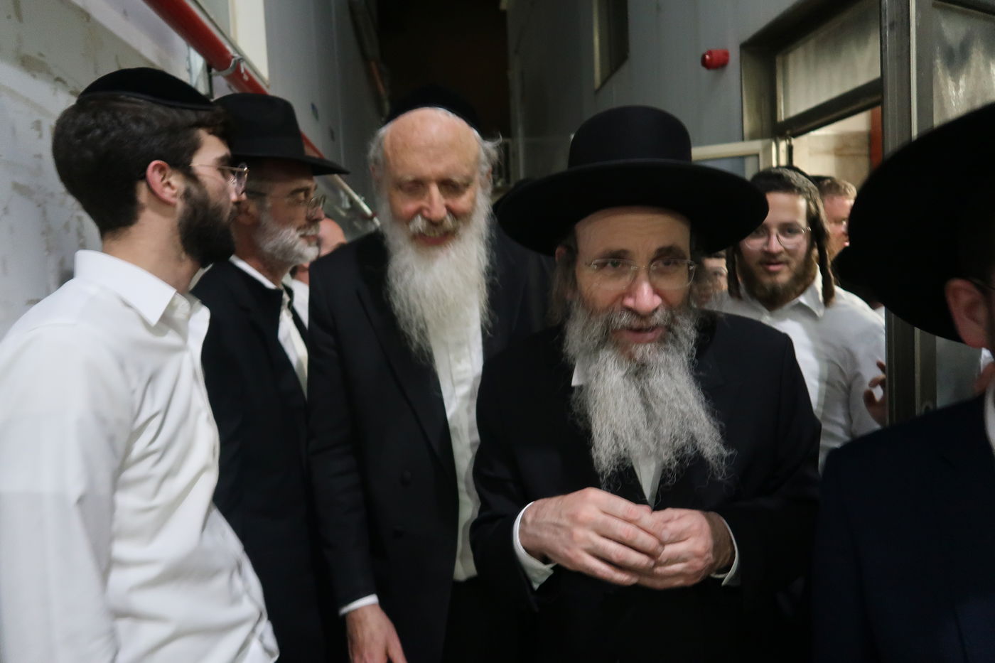 הגה"צ רבי בנימין פינקל בשיחת הכנה לשבועות