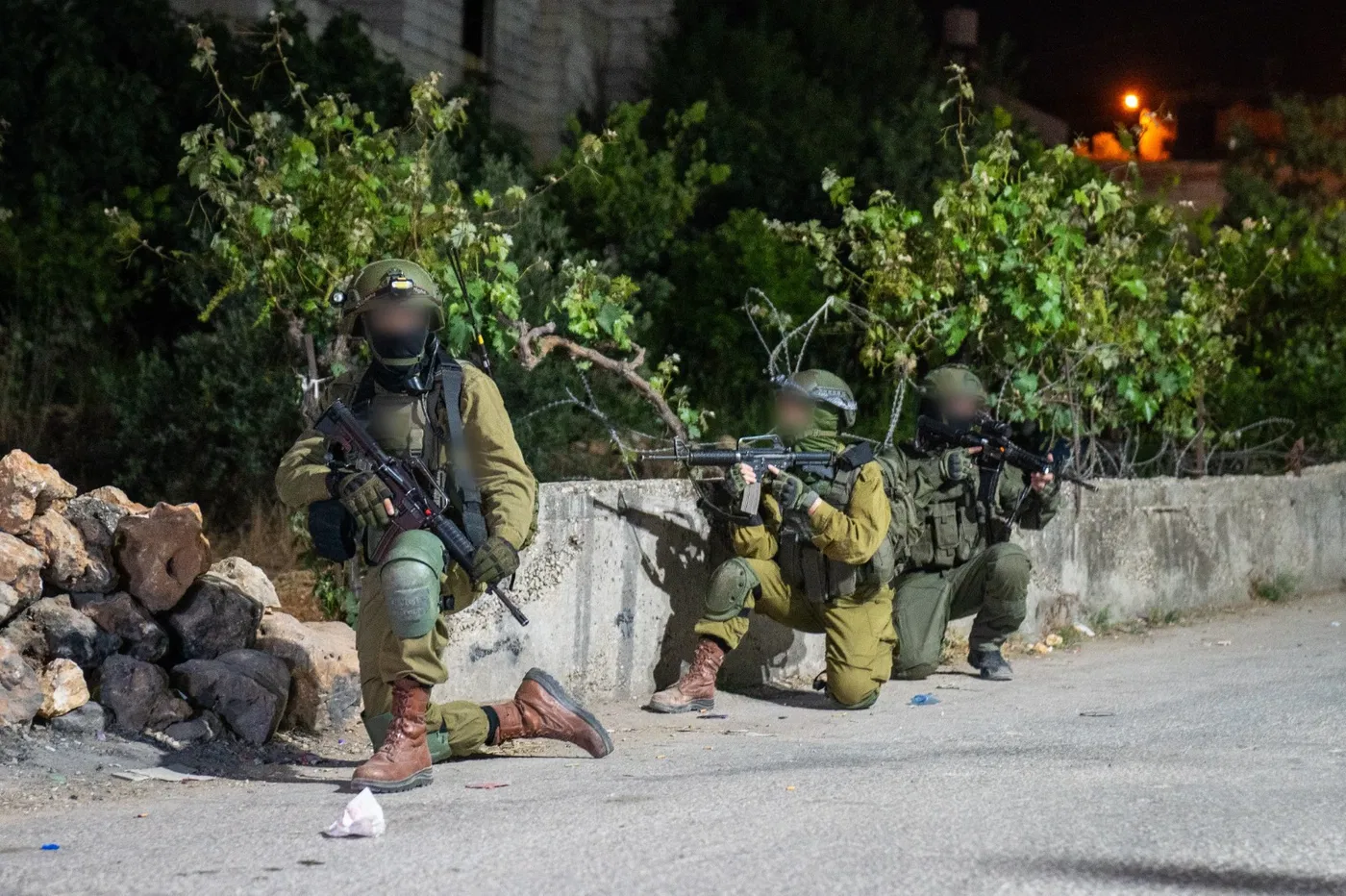 פעילות אבטחה של לוחמי צה"ל באיו"ש