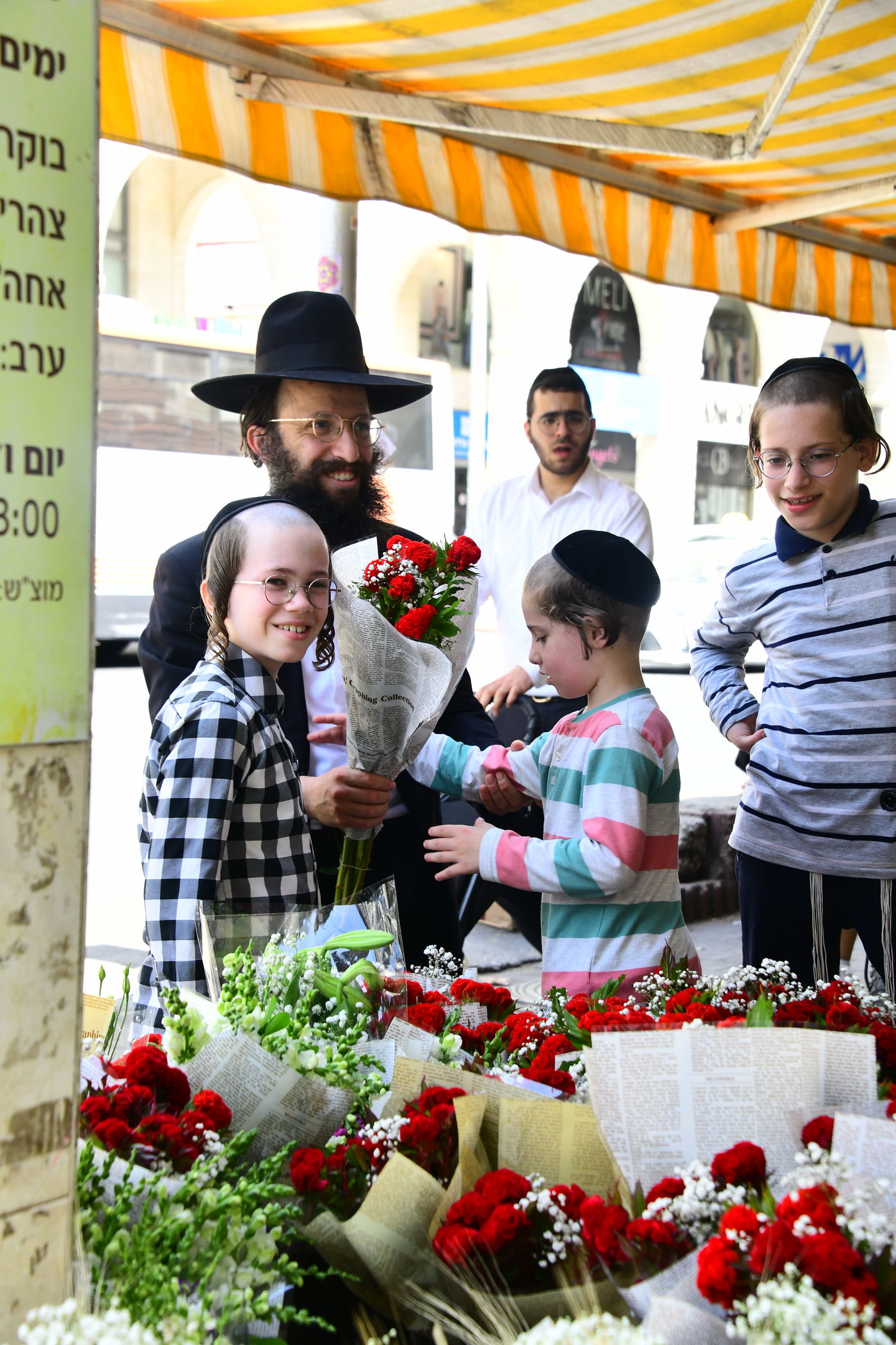 ערב שבועות תשפ"ה בעיר התורה והחסידות בני ברק