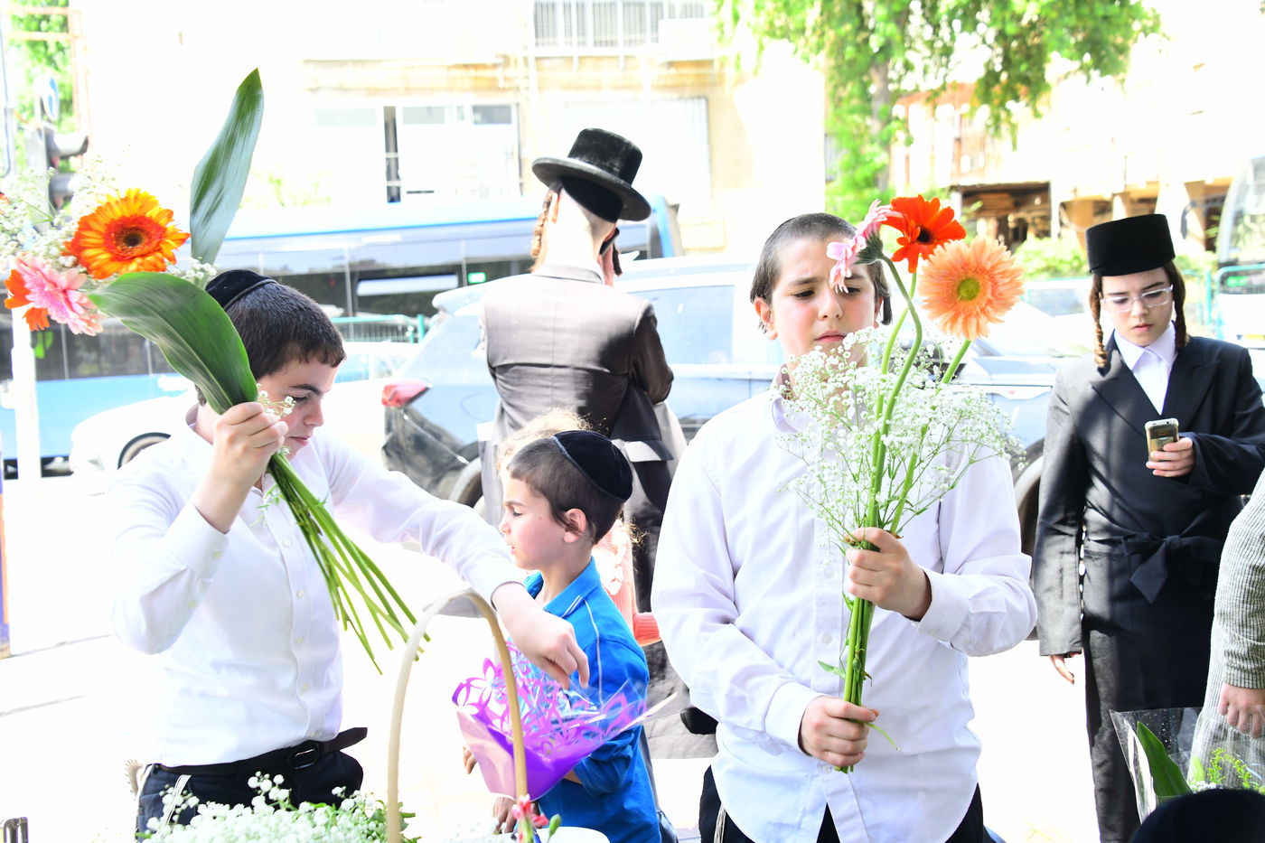 ערב שבועות תשפ"ה בעיר התורה והחסידות בני ברק