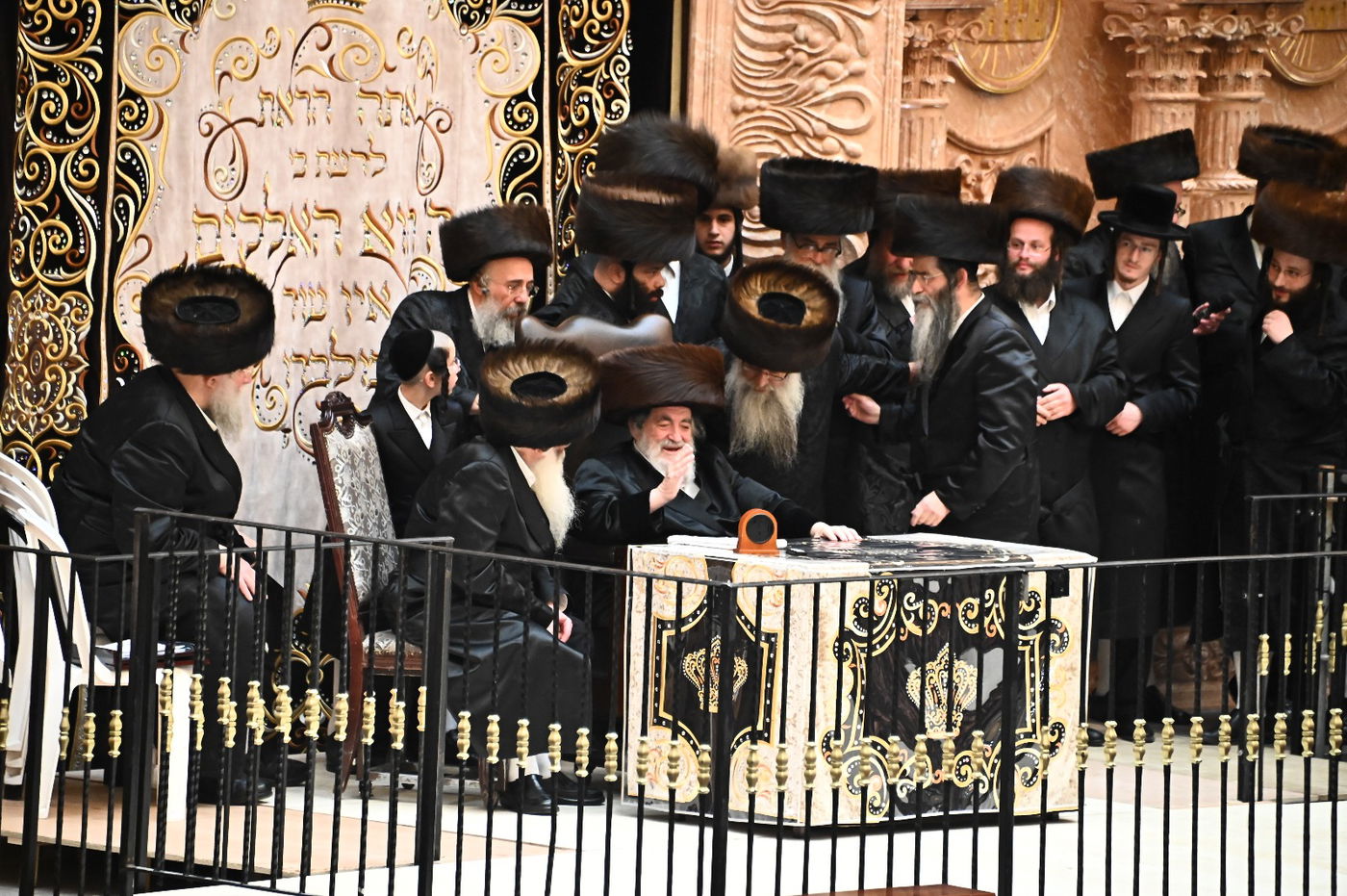 האדמו"ר מויז'ניץ בספירת העומר מ"ט בעומר