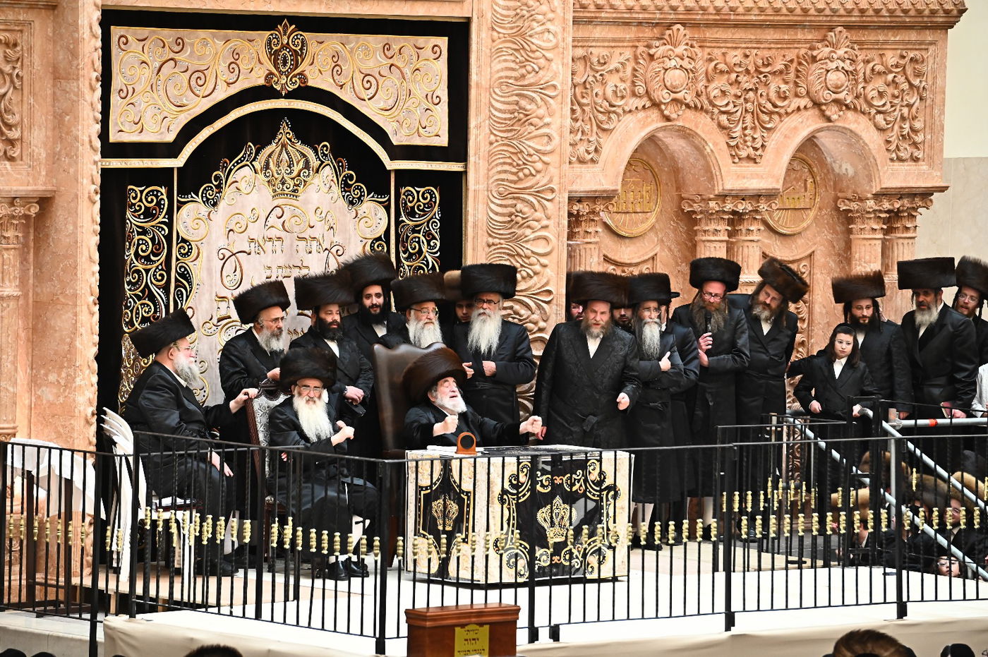 האדמו"ר מויז'ניץ בספירת העומר מ"ט בעומר