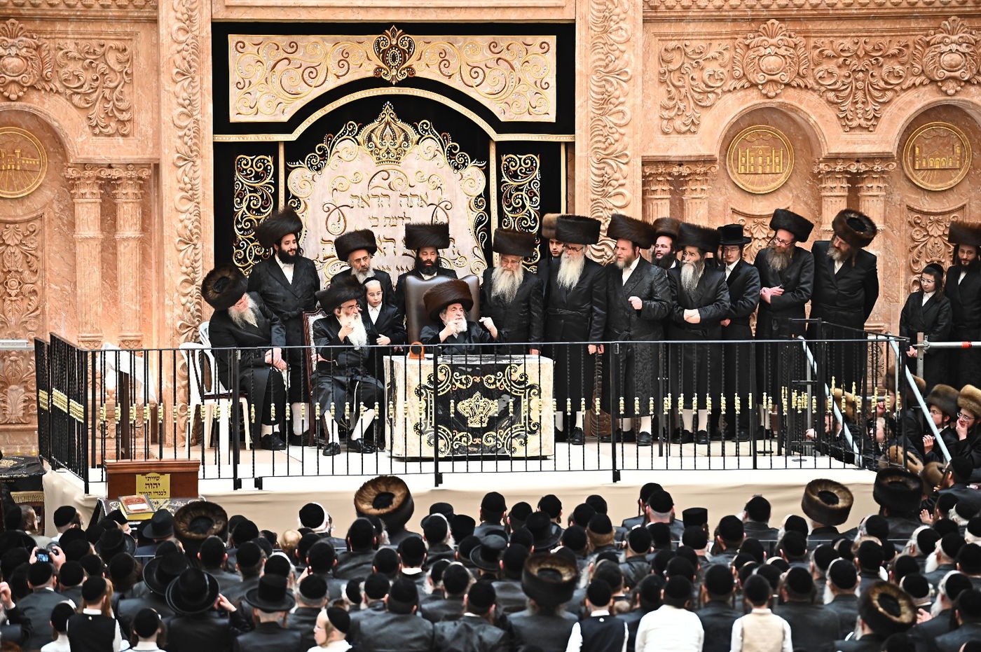 האדמו"ר מויז'ניץ בספירת העומר מ"ט בעומר