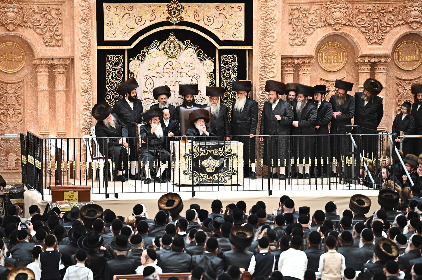 האדמו"ר מויז'ניץ בספירת העומר מ"ט בעומר