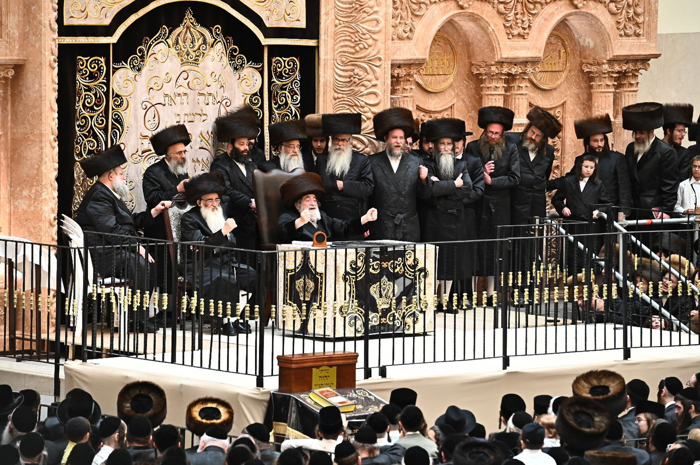 האדמו"ר מויז'ניץ בספירת העומר מ"ט בעומר