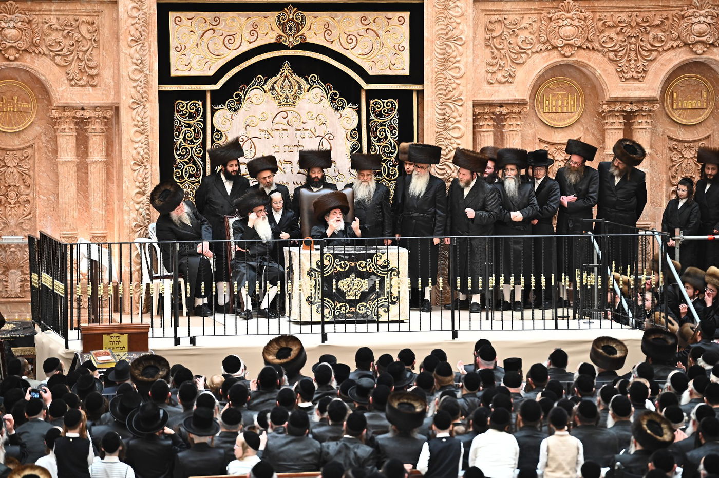 האדמו"ר מויז'ניץ בספירת העומר מ"ט בעומר