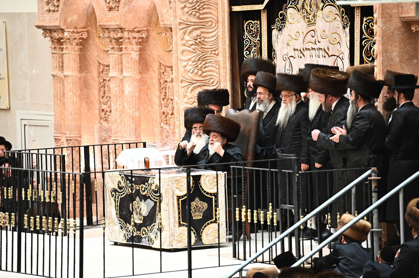 האדמו"ר מויז'ניץ בספירת העומר מ"ט בעומר