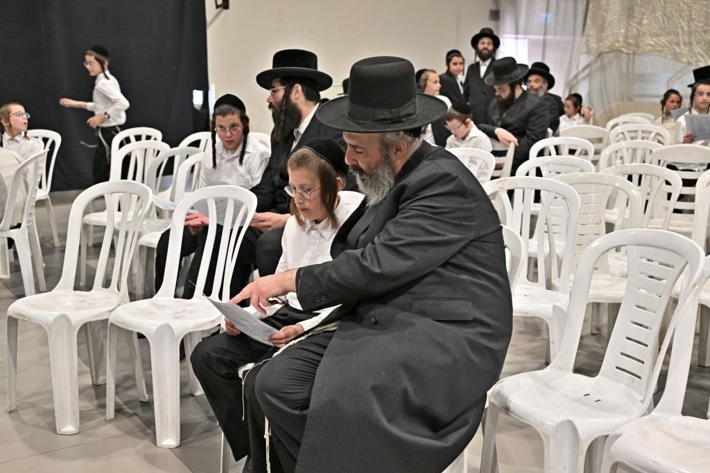 מעמד הוקרה "יקרא דאורייתא" לתלמידי ת"ת חתם סופר ב"ב