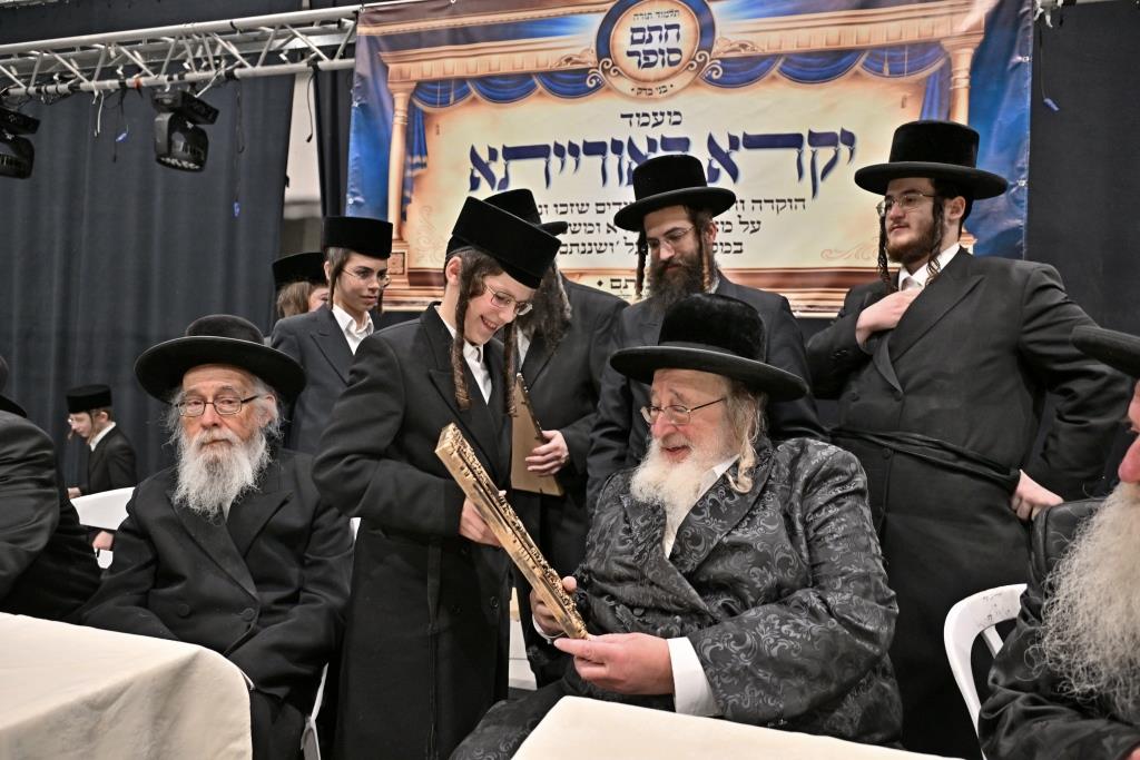 מעמד הוקרה "יקרא דאורייתא" לתלמידי ת"ת חתם סופר ב"ב