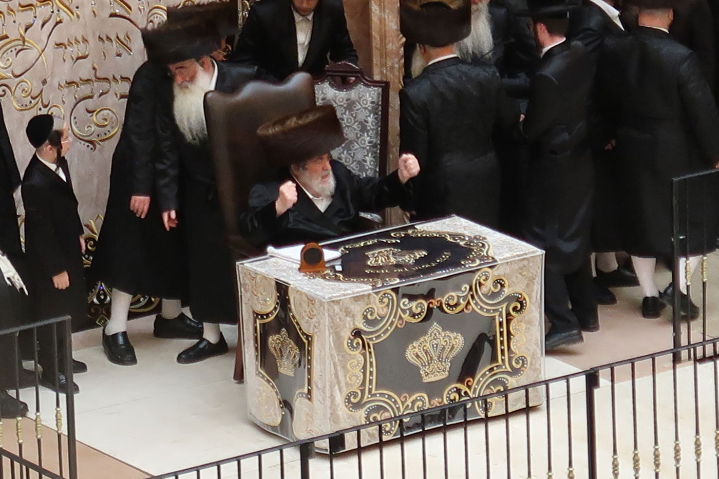 האדמו"ר מויז'ניץ בספירת העומר מ"ט בעומר