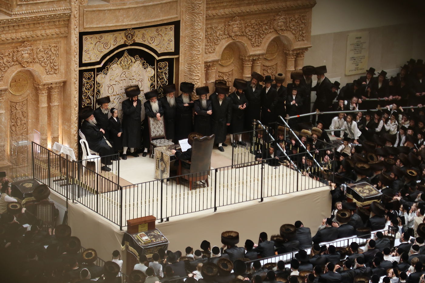 האדמו"ר מויז'ניץ בספירת העומר מ"ט בעומר