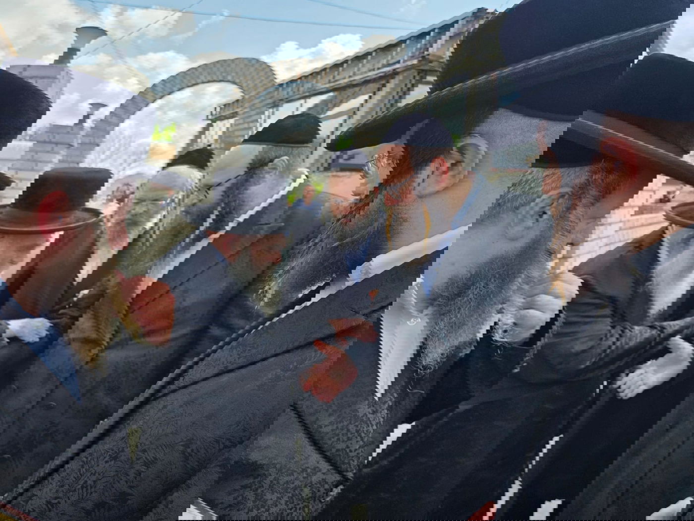 גאב"ד מאקאווא באוקראיינה