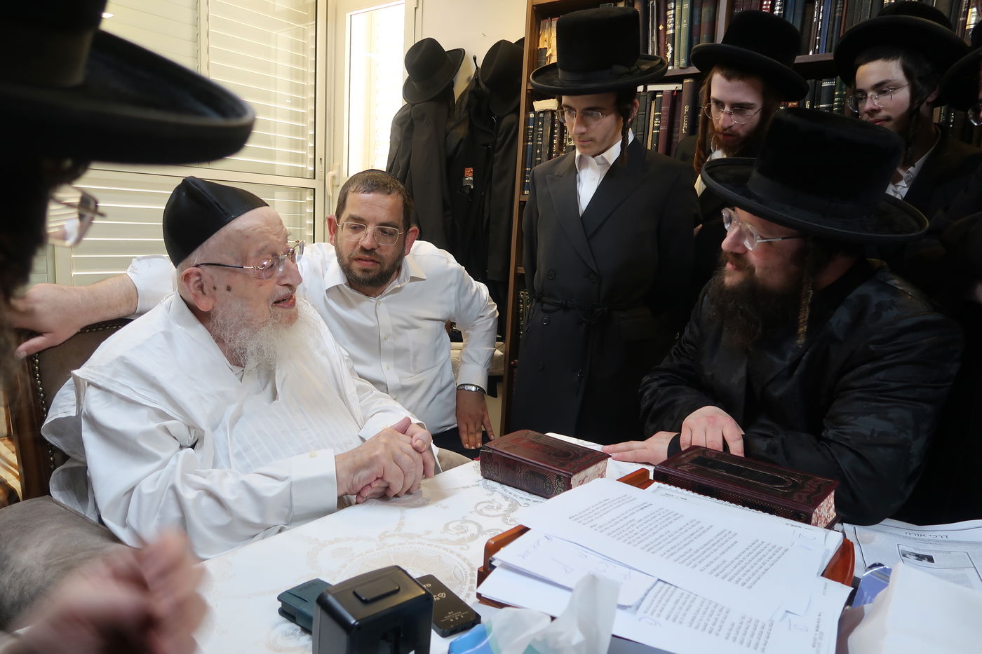 תלמידי ישיבת פיטסבורג אצל הגרמ"צ ברגמן