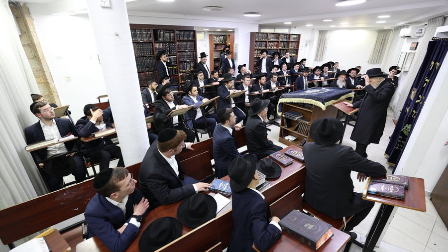 הגרמ"ה הירש בישיבת 'בינת התורה'