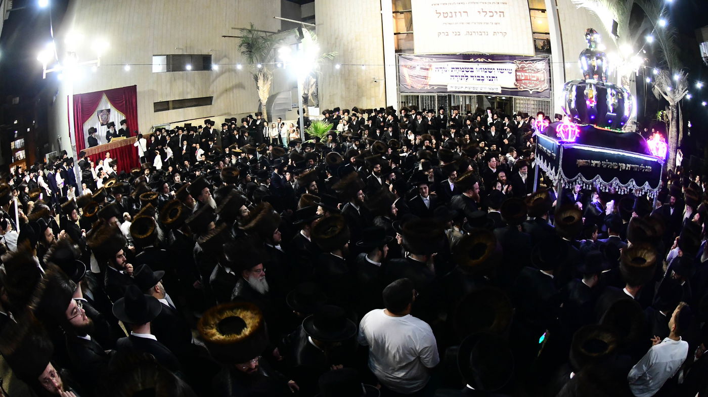 הכנסת ס"ת בנדבורנה