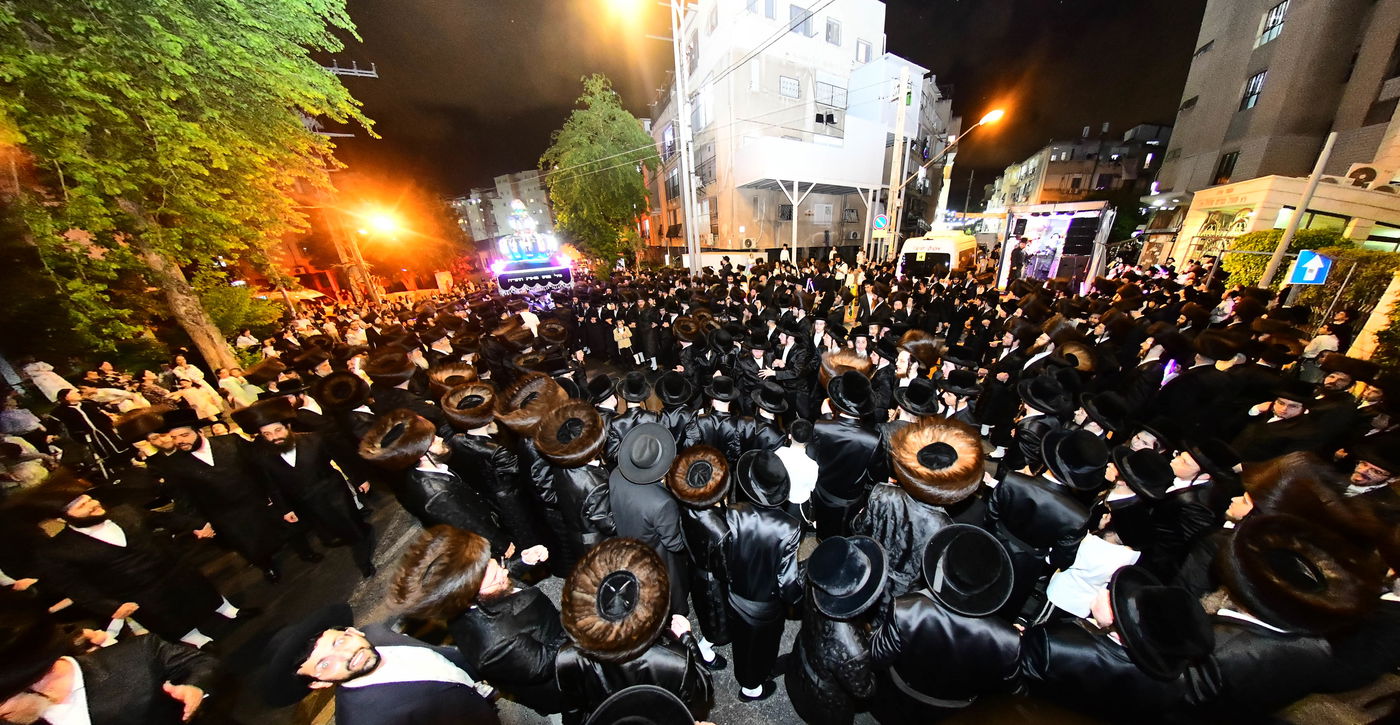 הכנסת ס"ת בנדבורנה