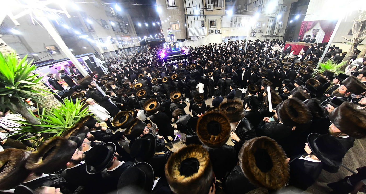 הכנסת ס"ת בנדבורנה