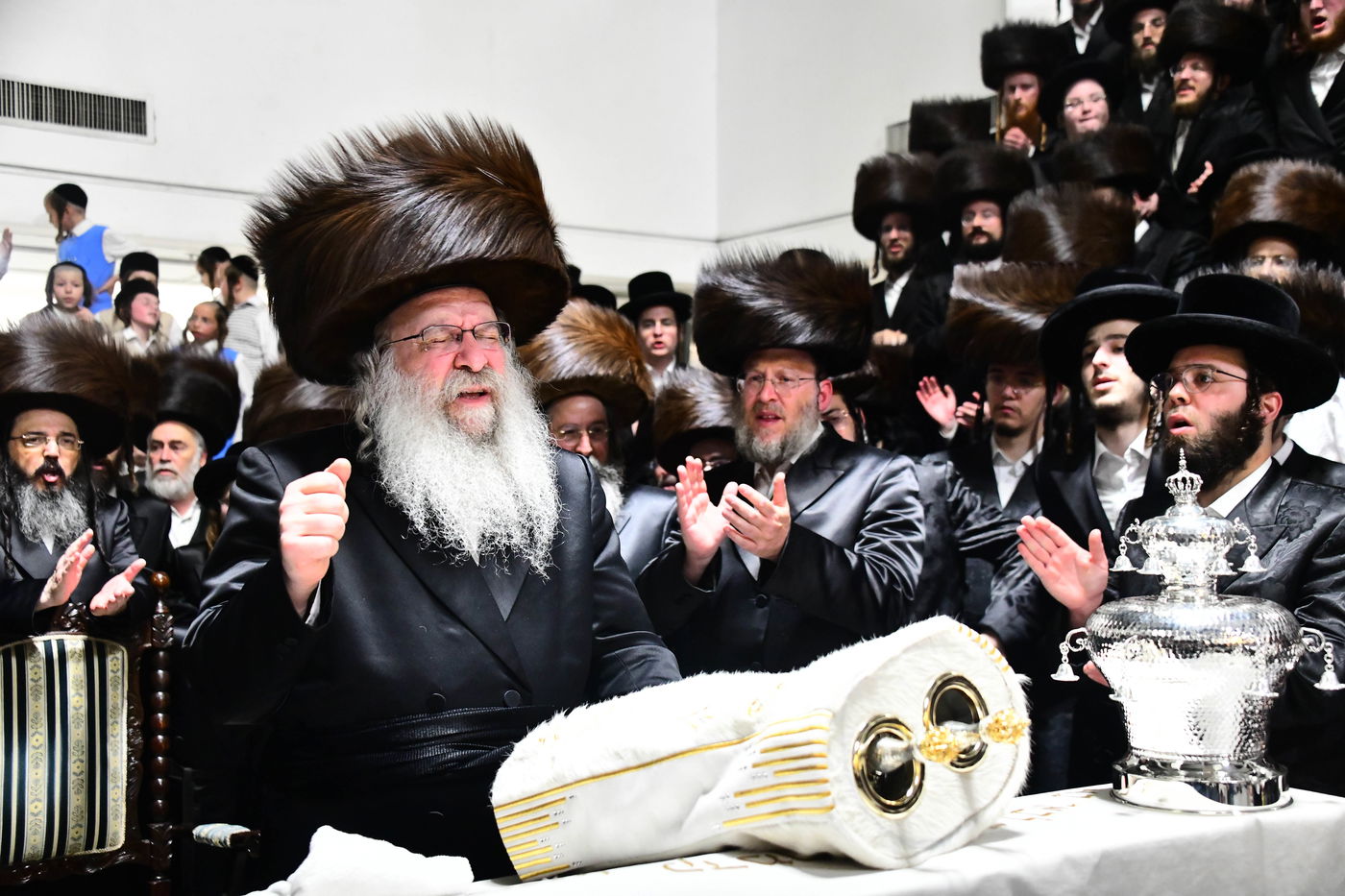 הכנסת ס"ת בנדבורנה