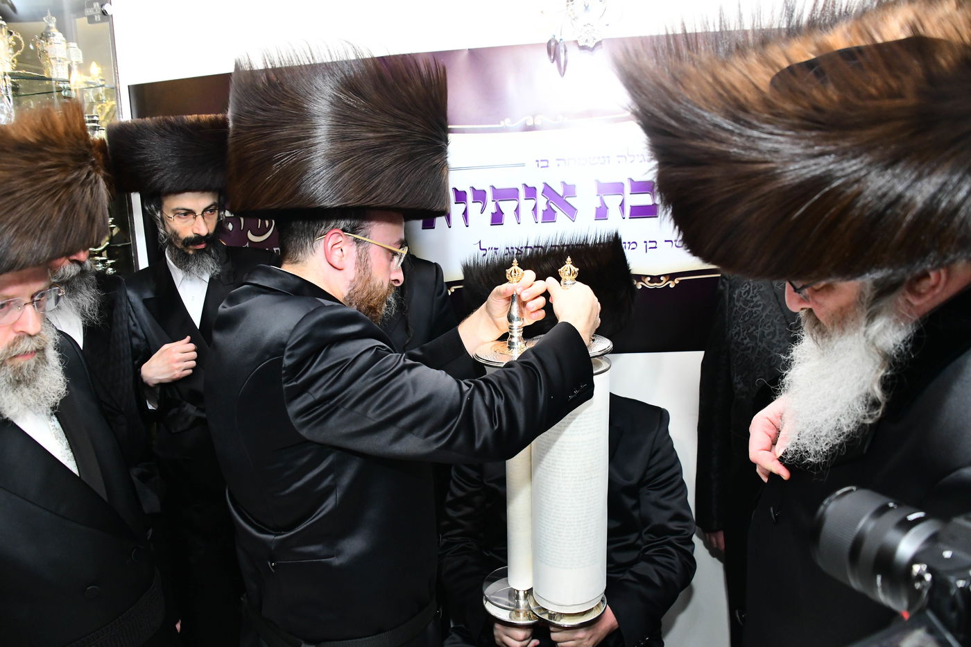 הכנסת ס"ת בנדבורנה