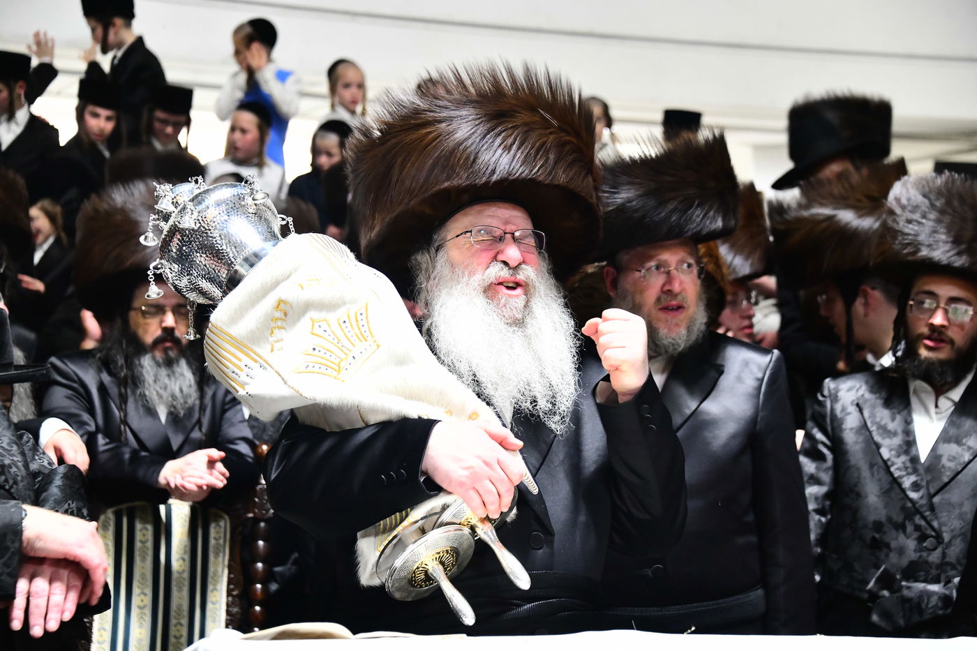 הכנסת ס"ת בנדבורנה