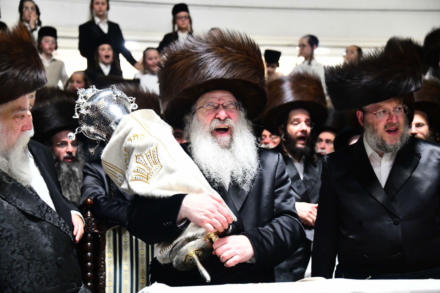 הכנסת ס"ת בנדבורנה