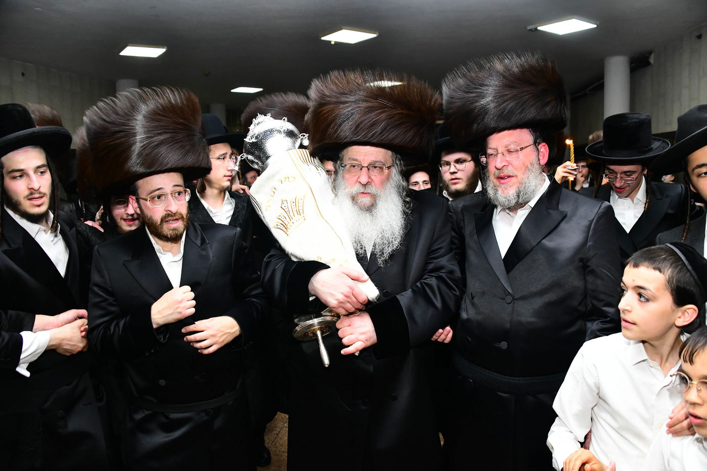 הכנסת ס"ת בנדבורנה