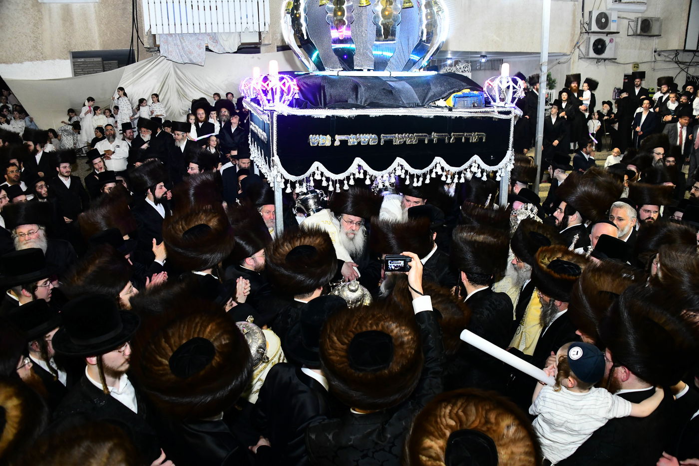 הכנסת ס"ת בנדבורנה