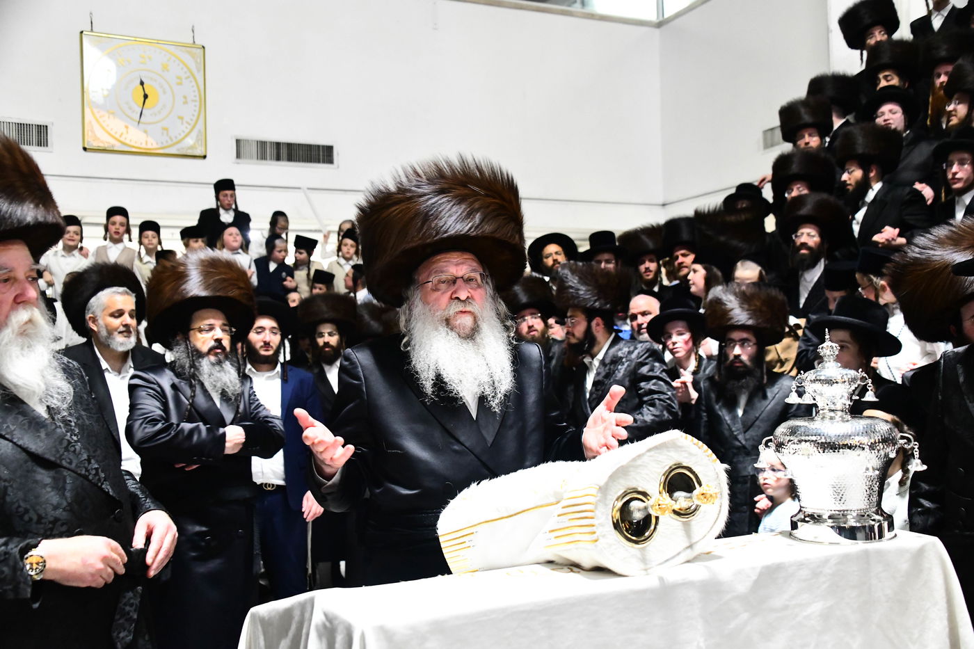 הכנסת ס"ת בנדבורנה