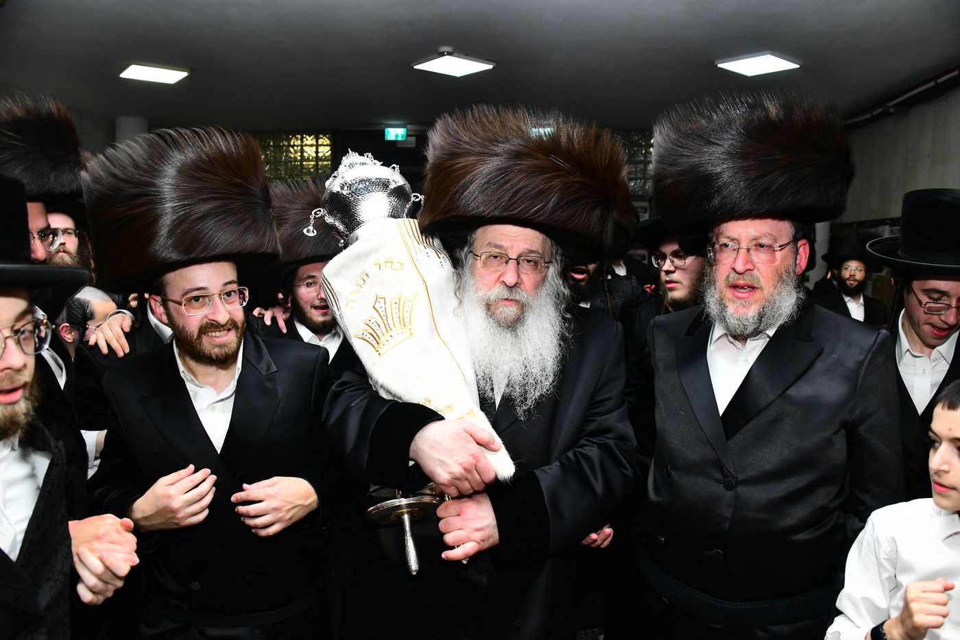 הכנסת ס"ת בנדבורנה