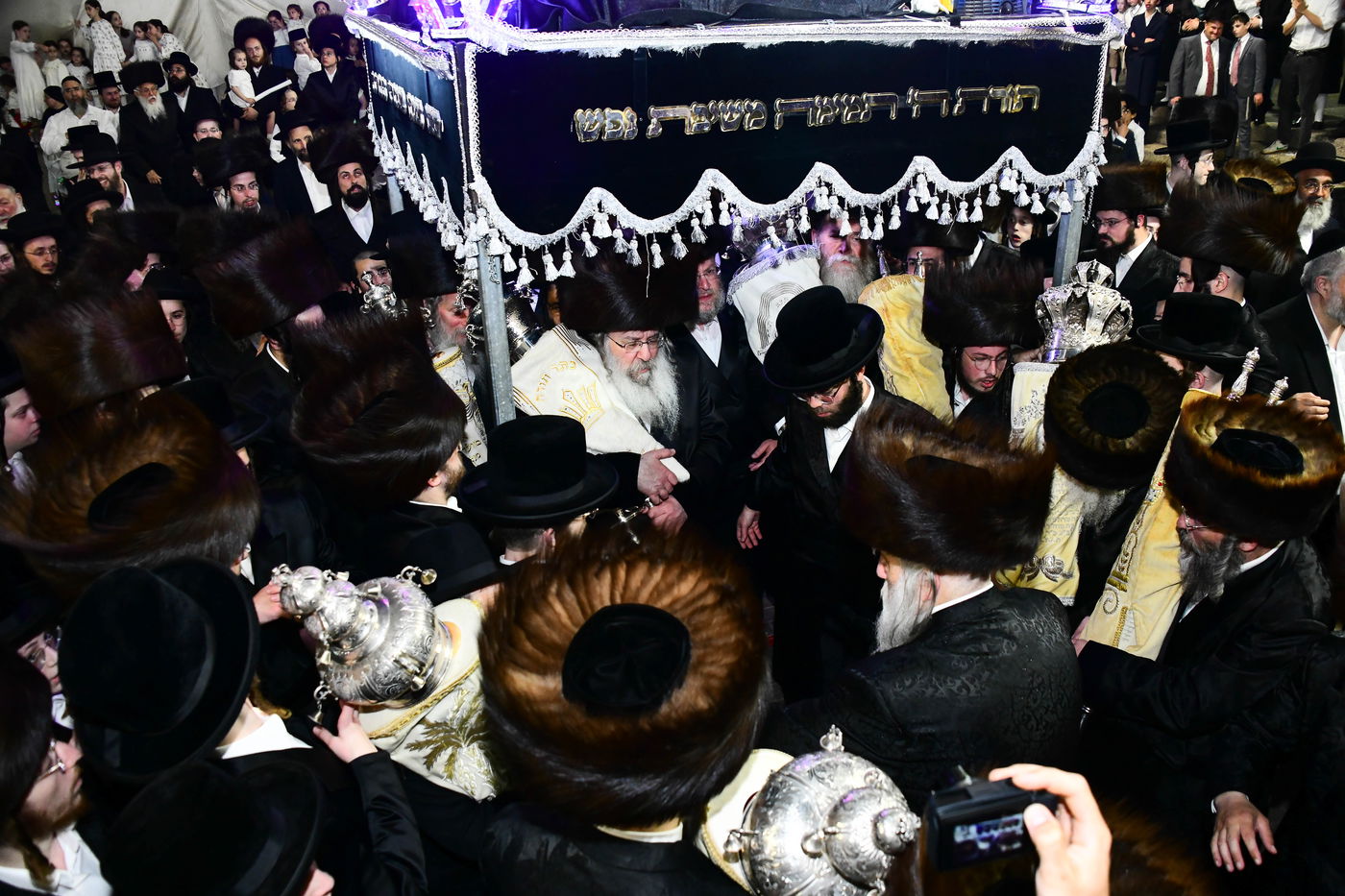 הכנסת ס"ת בנדבורנה