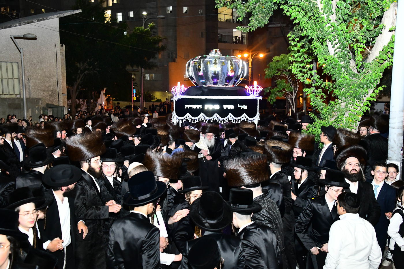 הכנסת ס"ת בנדבורנה