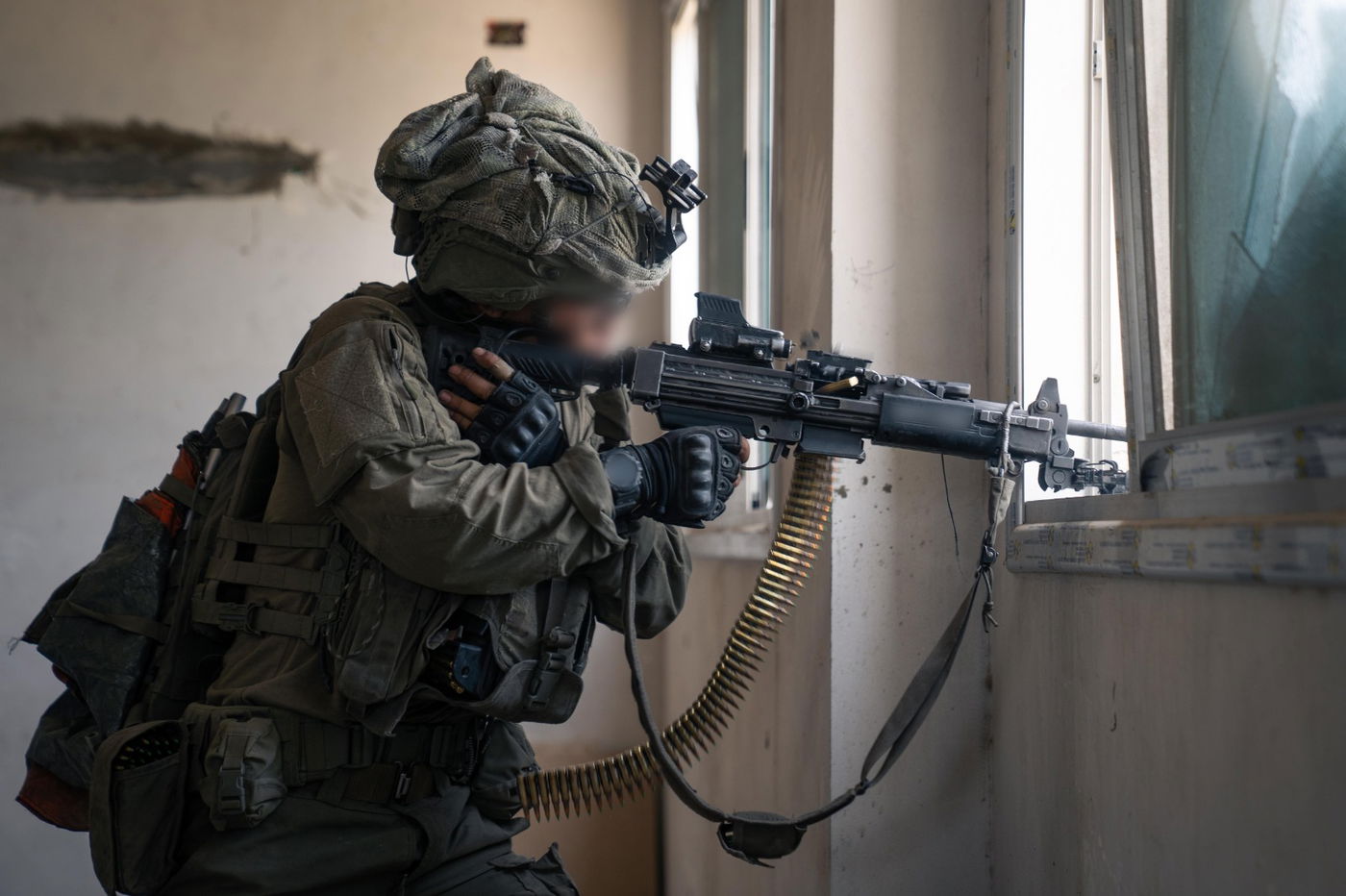 תיעוד מעין החייל: כך פושטים הלוחמים על אתרי הטרור של חאן יונס 