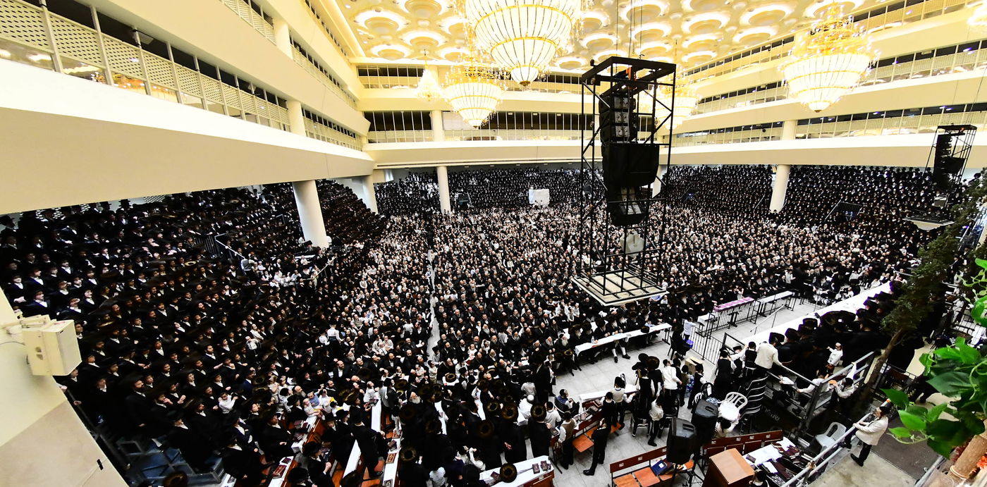 נעילת החג שבועות בחצה"ק ויז'ניץ