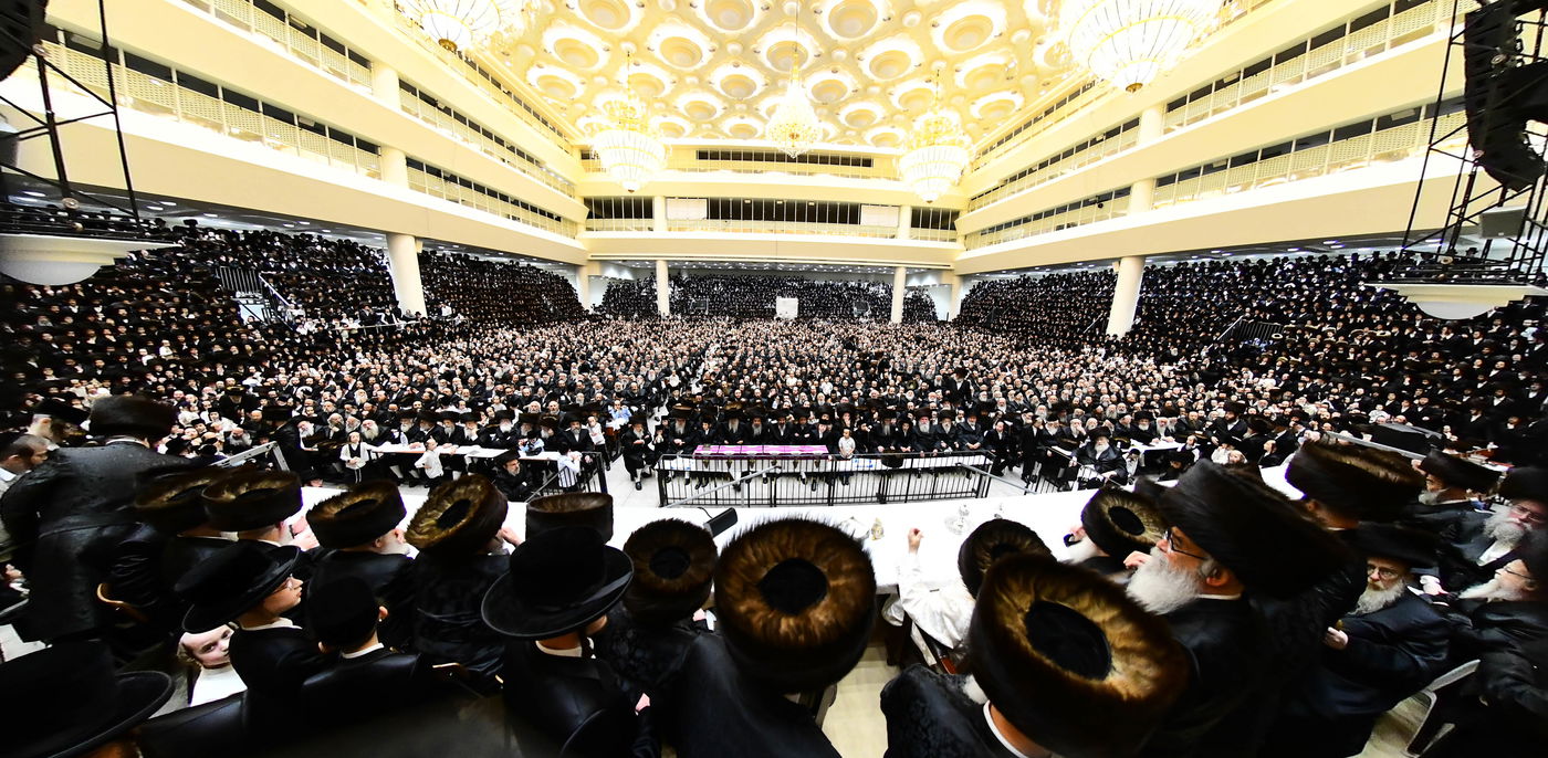 נעילת החג שבועות בחצה"ק ויז'ניץ