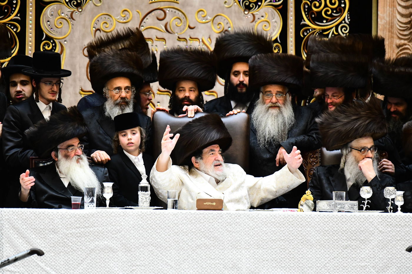 נעילת החג שבועות בחצה"ק ויז'ניץ